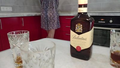 Сэкс з п'янай жонкай сябра. Спадзяюся, што не зацяжарыць.